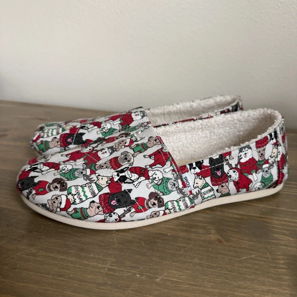 Toms Womens 7.5 Belmont Glacier Holiday Sweater Dogs Slip Ons Flats Fleece Lined